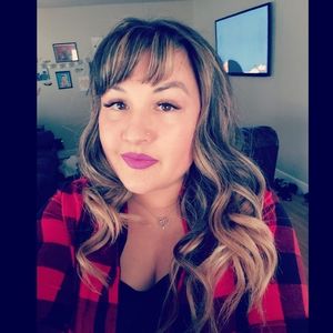 Meet your Posher, Amber